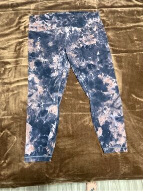 Woman’s size 18 Lululemon  Blue and pink Tie-Dye Capri Leggings